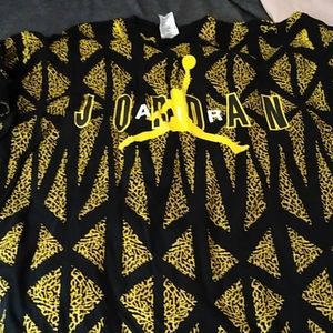 NIKE Air Jordan lightning t-shirt